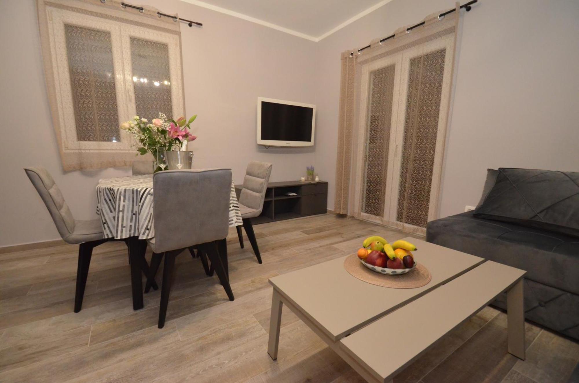 Apartments Orizzonte With Beautiful View Of The Bay Kotor Eksteriør billede