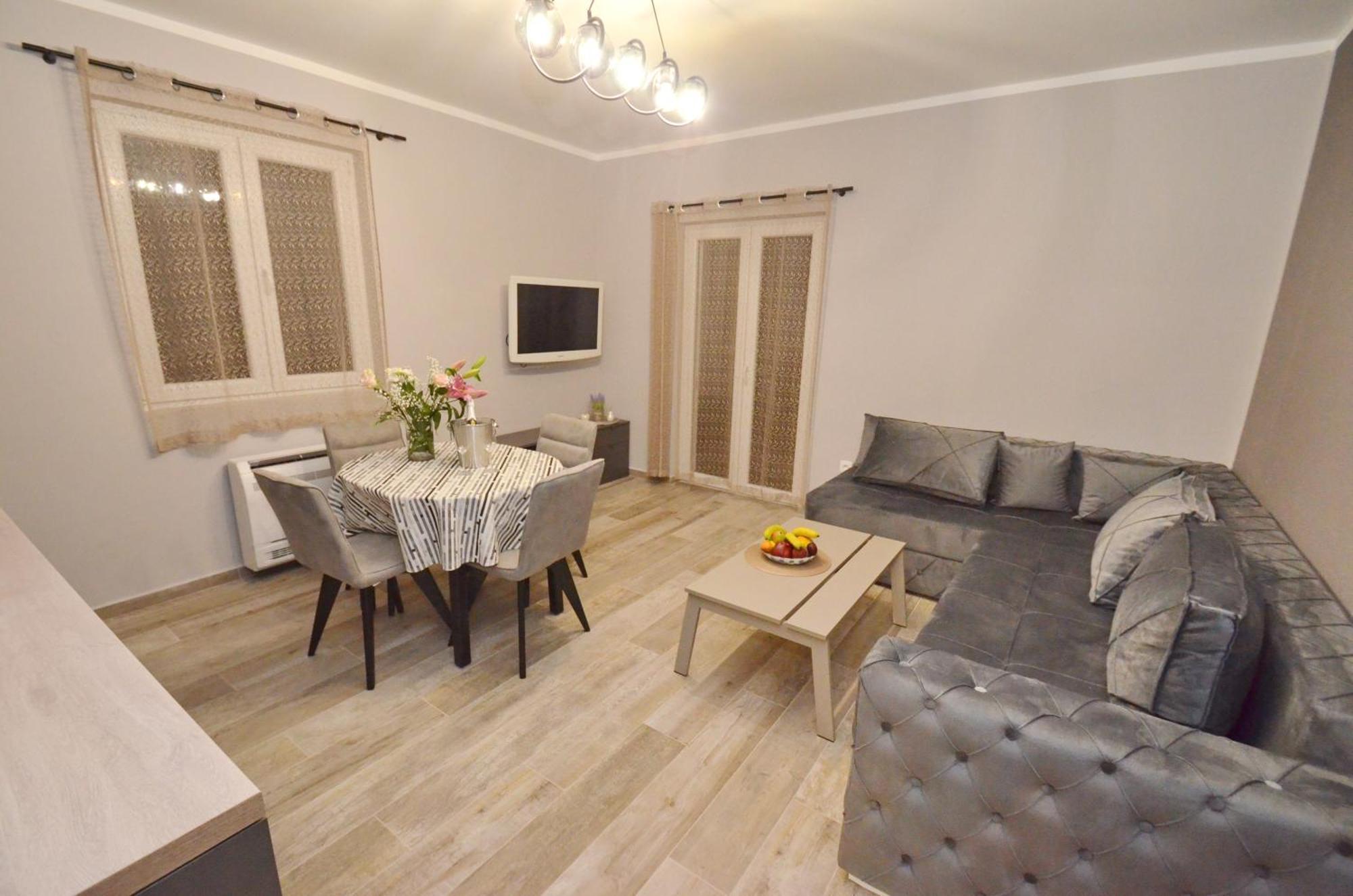 Apartments Orizzonte With Beautiful View Of The Bay Kotor Eksteriør billede