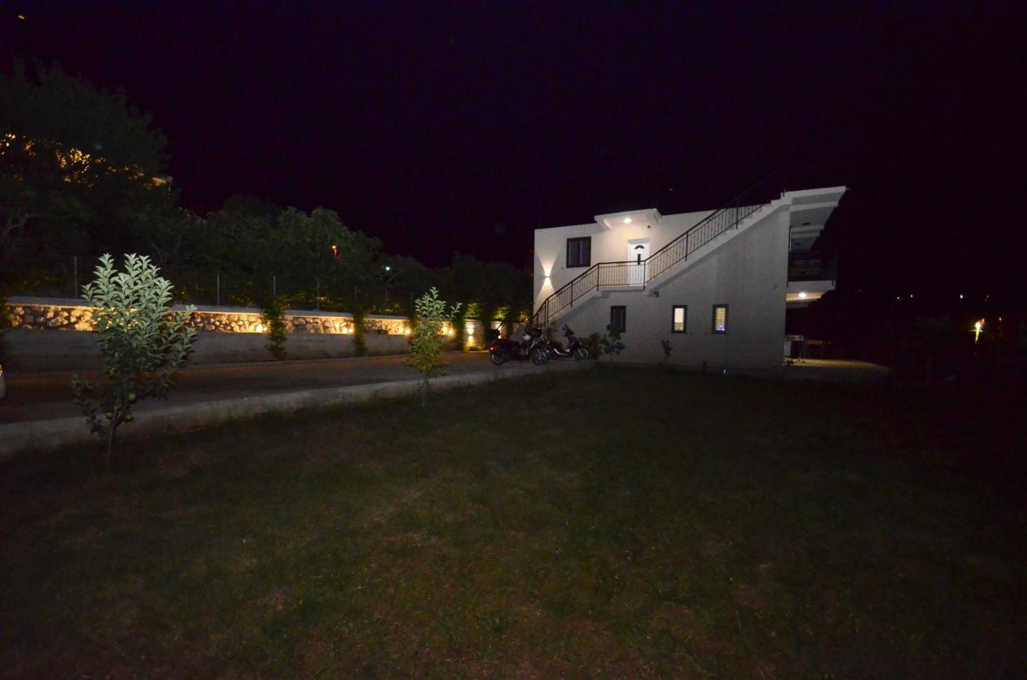 Apartments Orizzonte With Beautiful View Of The Bay Kotor Eksteriør billede