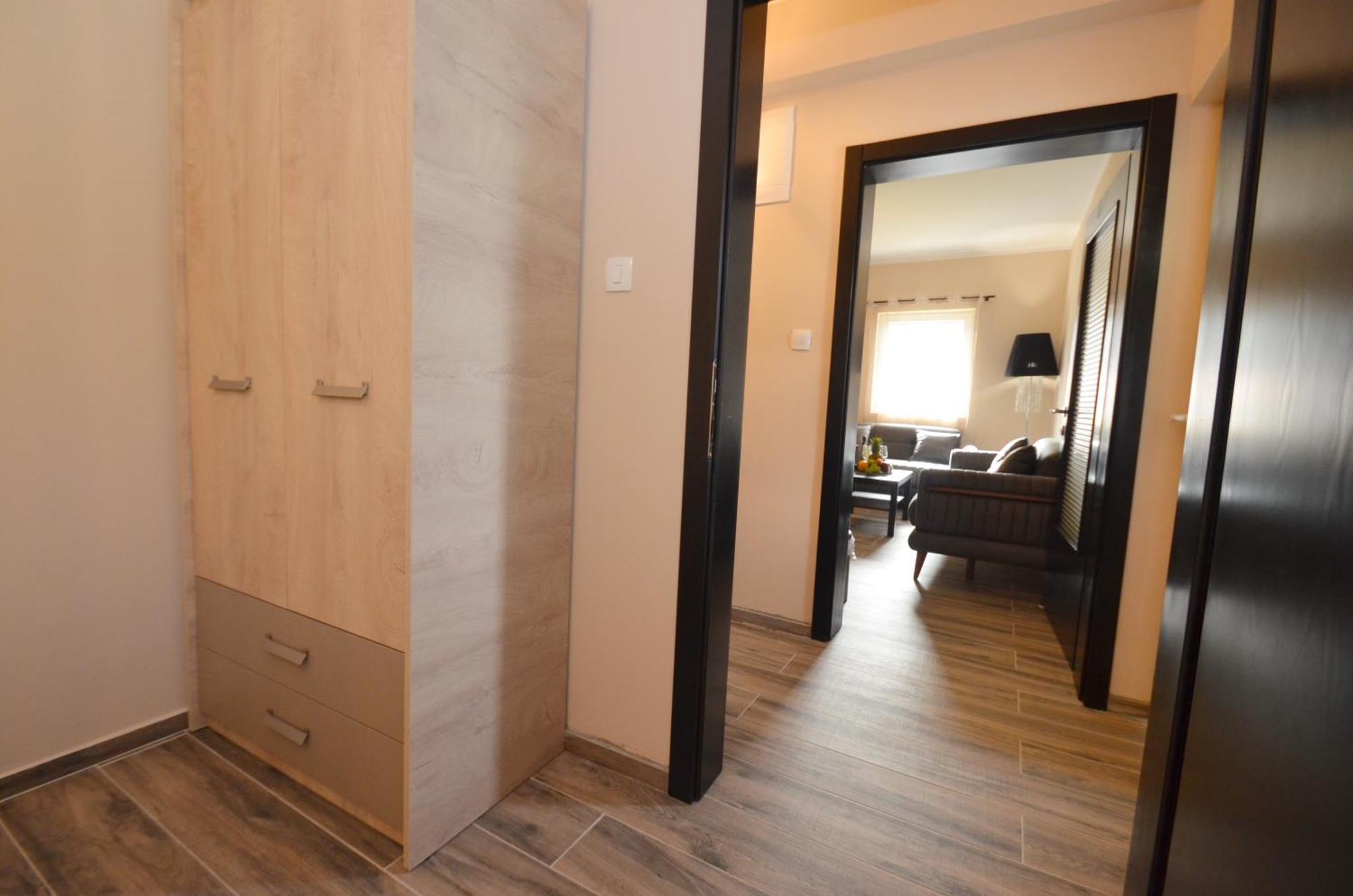 Apartments Orizzonte With Beautiful View Of The Bay Kotor Eksteriør billede