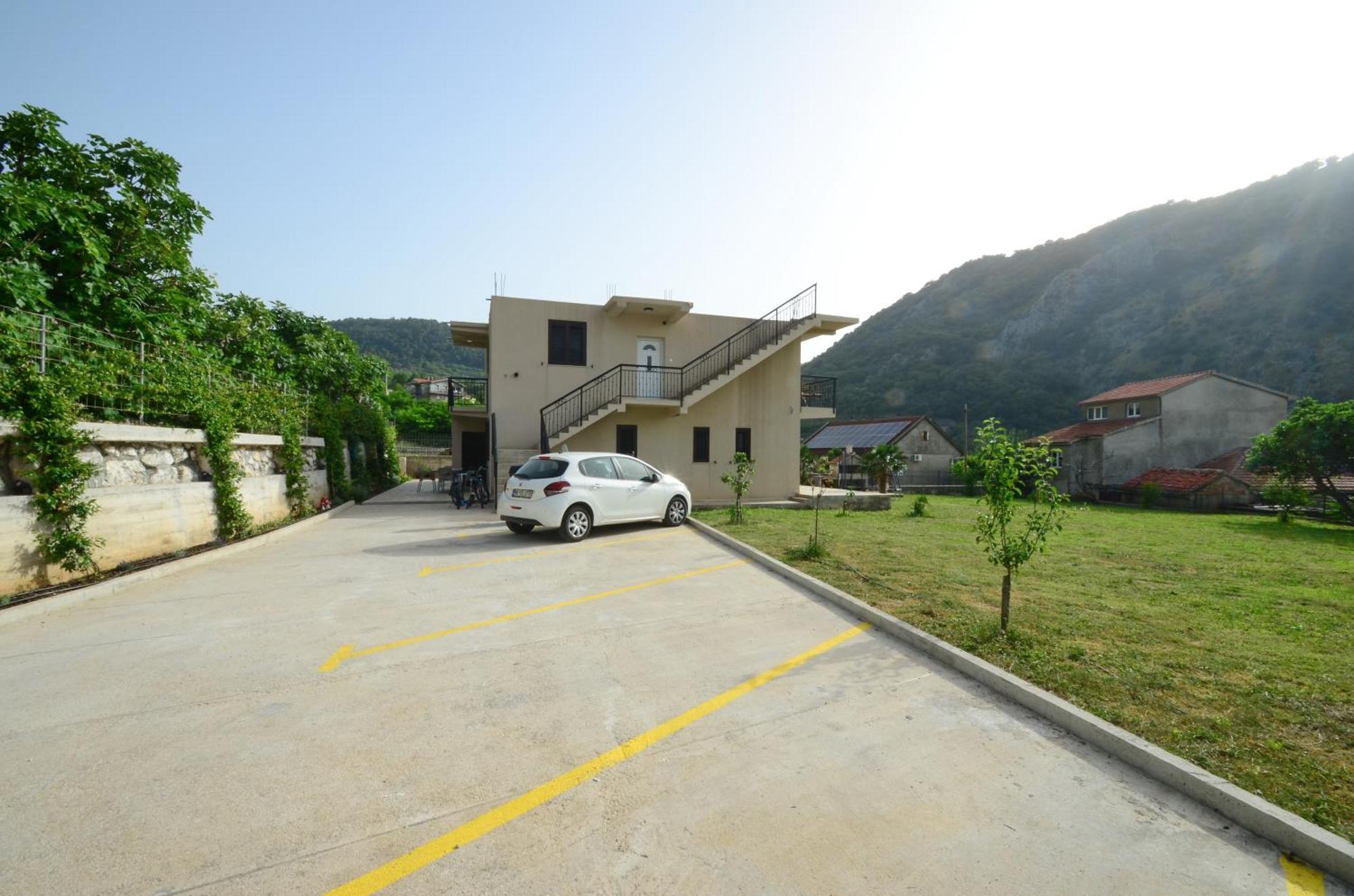 Apartments Orizzonte With Beautiful View Of The Bay Kotor Eksteriør billede